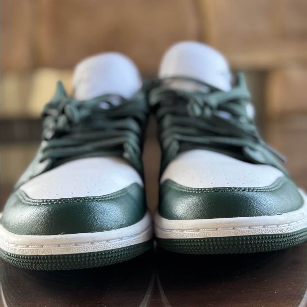 Nike Air Jordan 1 DC0774-113 Low Forest Green White Women Sz 9 Leather Street - Picture 7 of 10